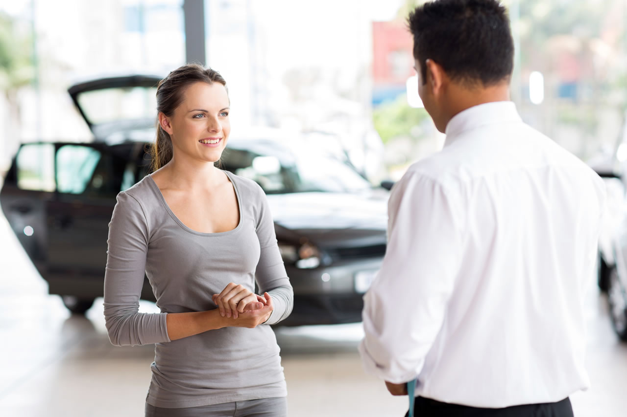 seven-things-you-should-never-tell-a-car-salesman-the-car-chick